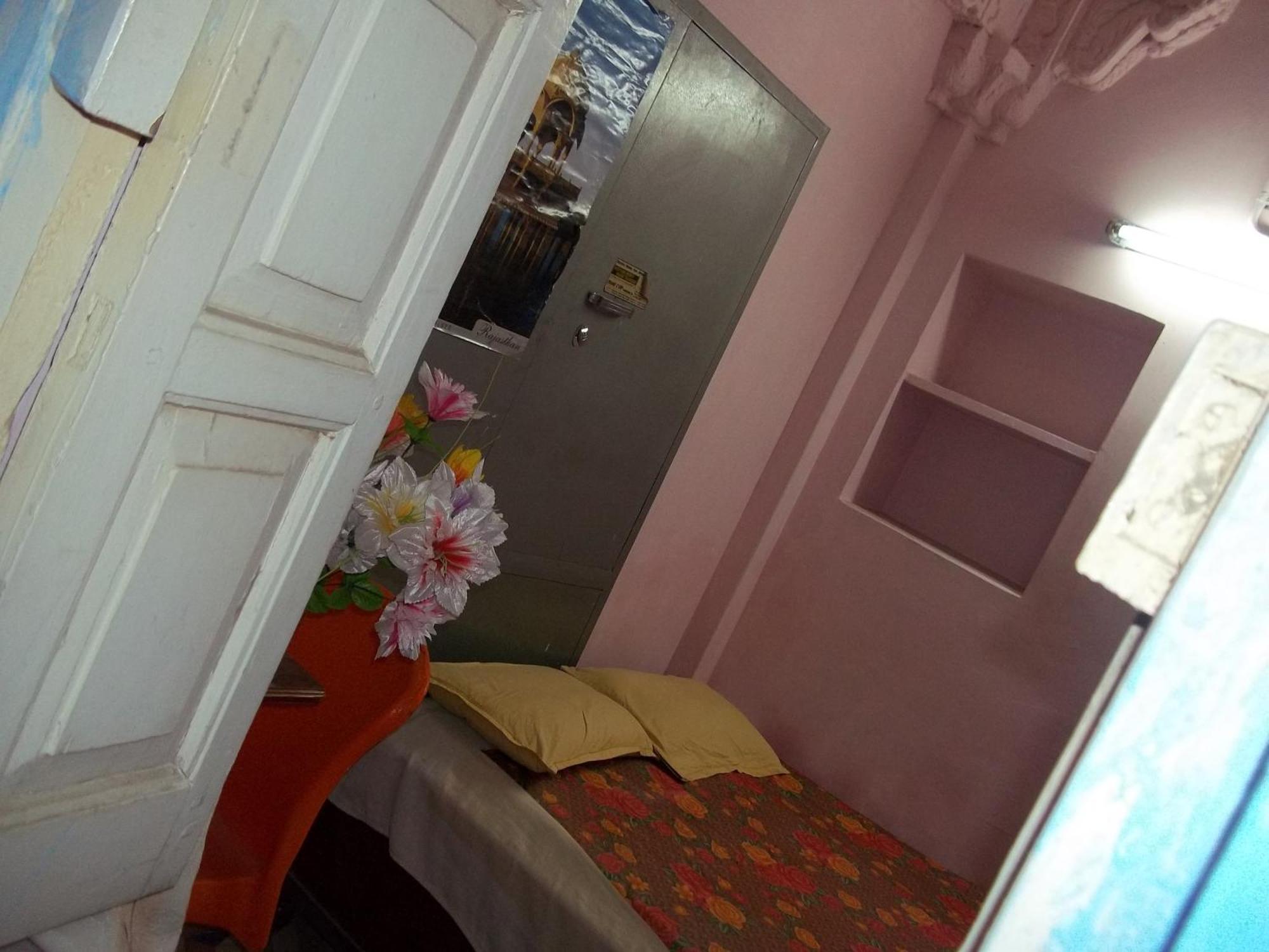 Amar Niwas Homestay Guesthouse Джодпур Екстериор снимка