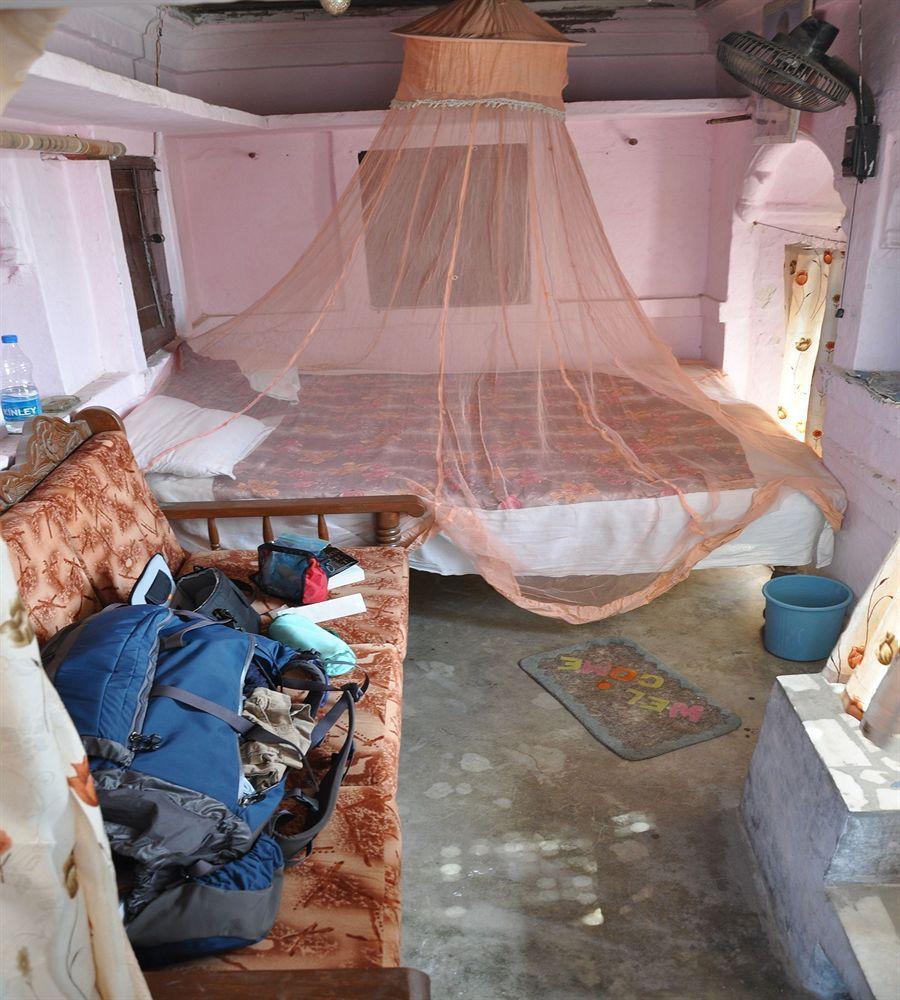 Amar Niwas Homestay Guesthouse Джодпур Екстериор снимка
