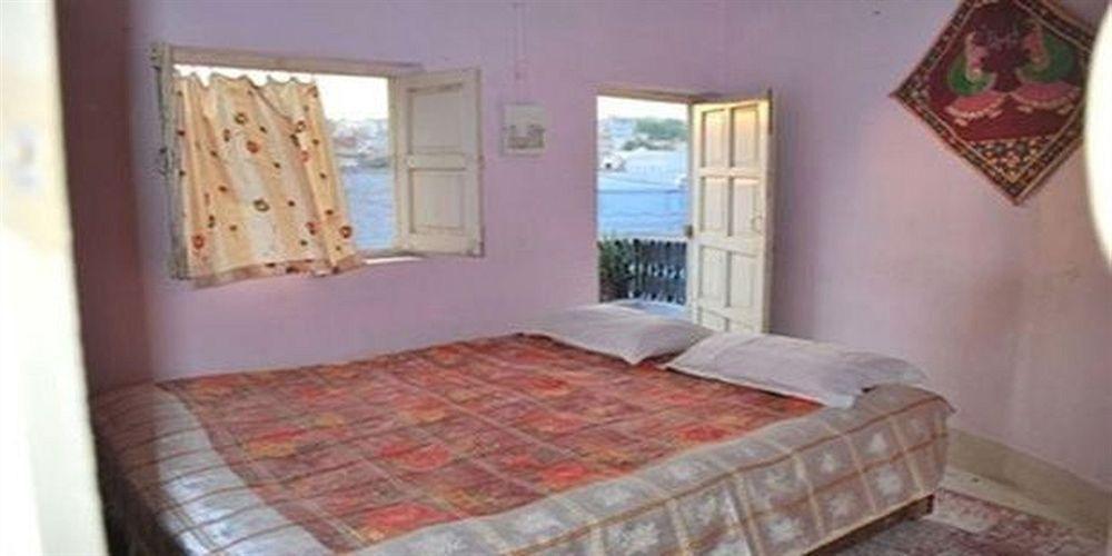 Amar Niwas Homestay Guesthouse Джодпур Екстериор снимка