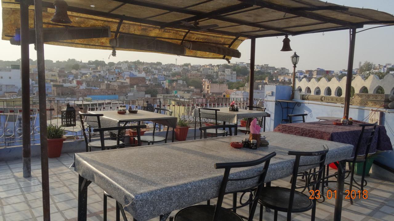 Amar Niwas Homestay Guesthouse Джодпур Екстериор снимка