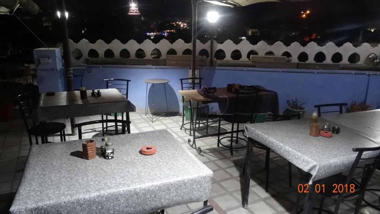 Amar Niwas Homestay Guesthouse Джодпур Екстериор снимка